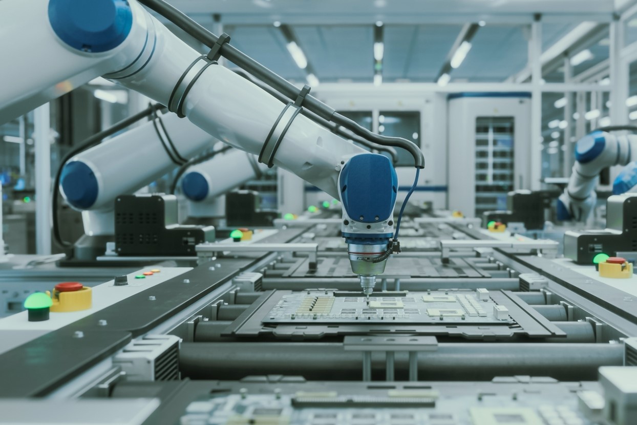 Automated manufacturing line representing RFID-enabled production visibility